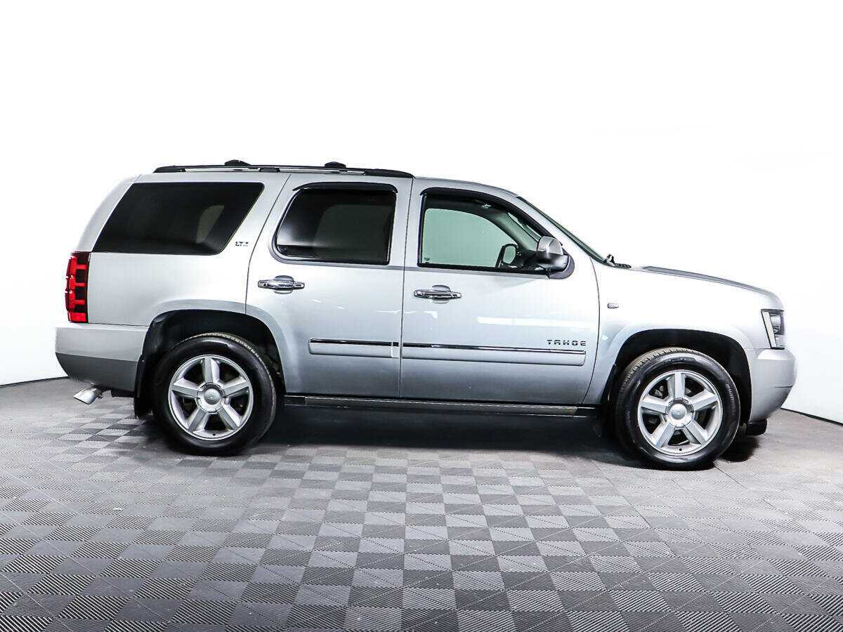 Chevrolet Tahoe с пробегом — 2012 год. Фото: #3