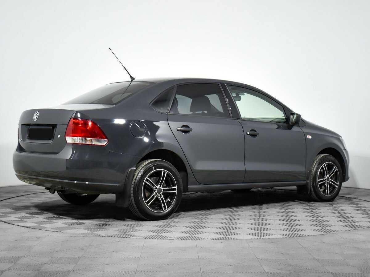 Volkswagen Polo с пробегом — 2011 год. Фото: #4