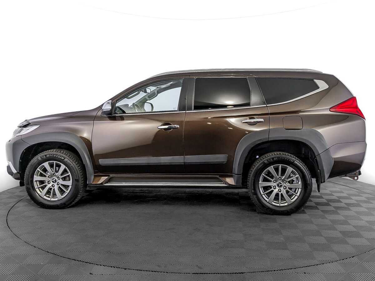 Mitsubishi Pajero Sport с пробегом — 2019 год. Фото: #7