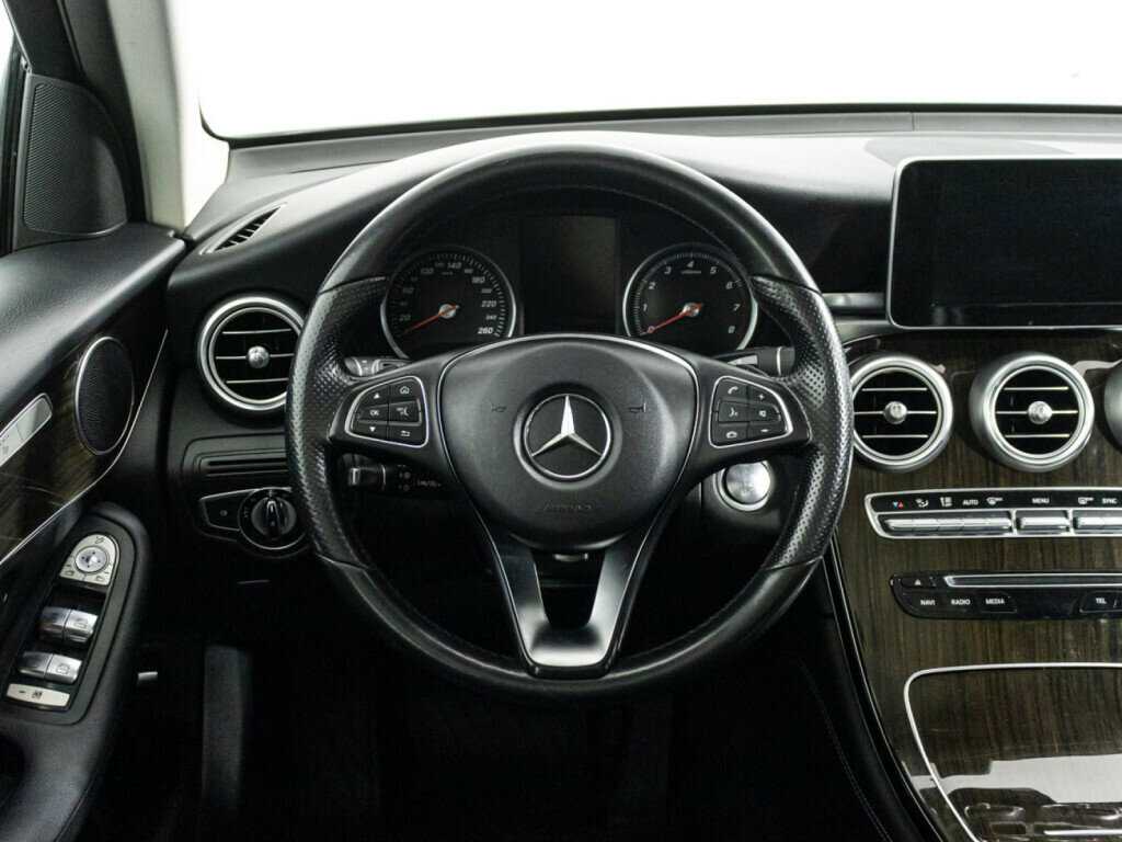 Mercedes-Benz GLC с пробегом — 2015 год. Фото: #20