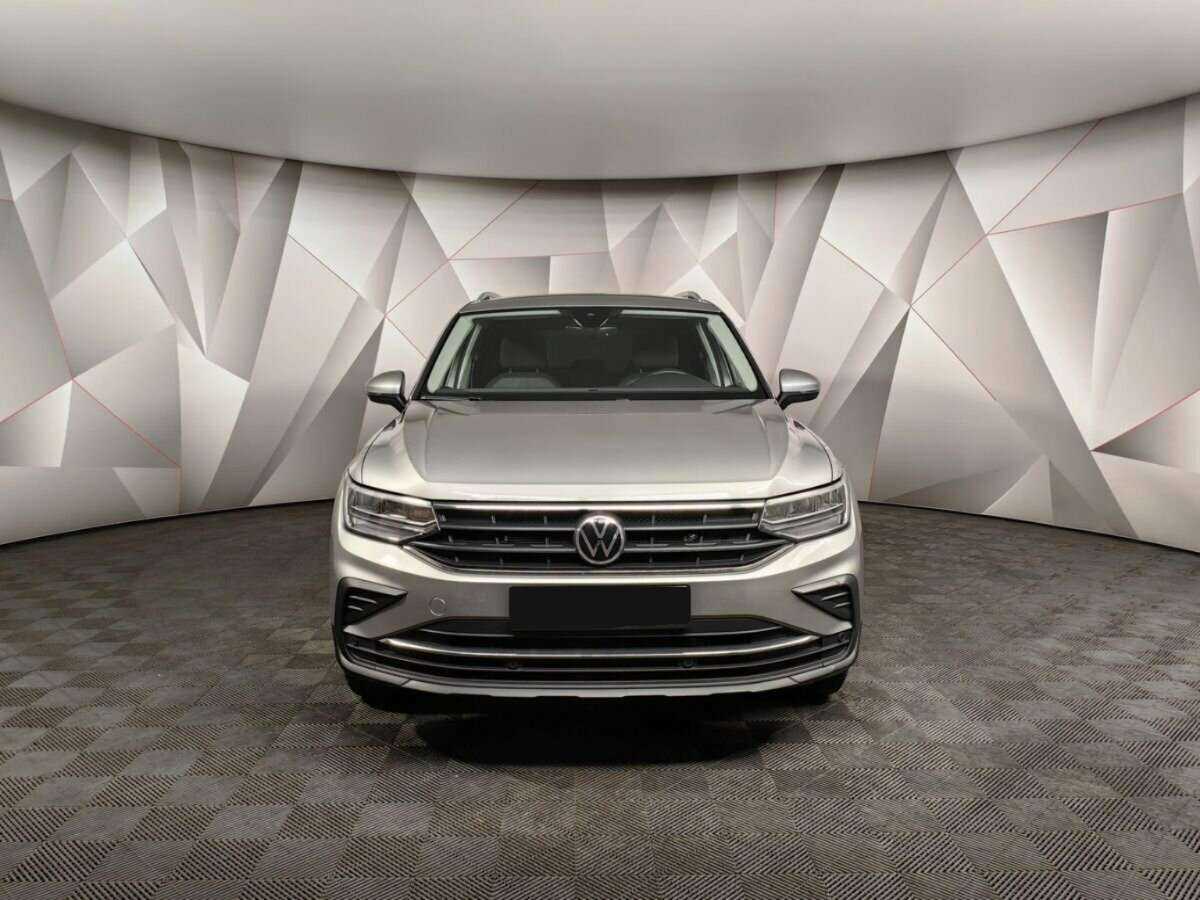 Volkswagen Tiguan с пробегом — 2021 год. Фото: #6