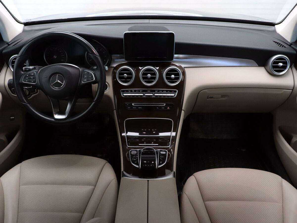 Mercedes-Benz GLC с пробегом — 2015 год. Фото: #8