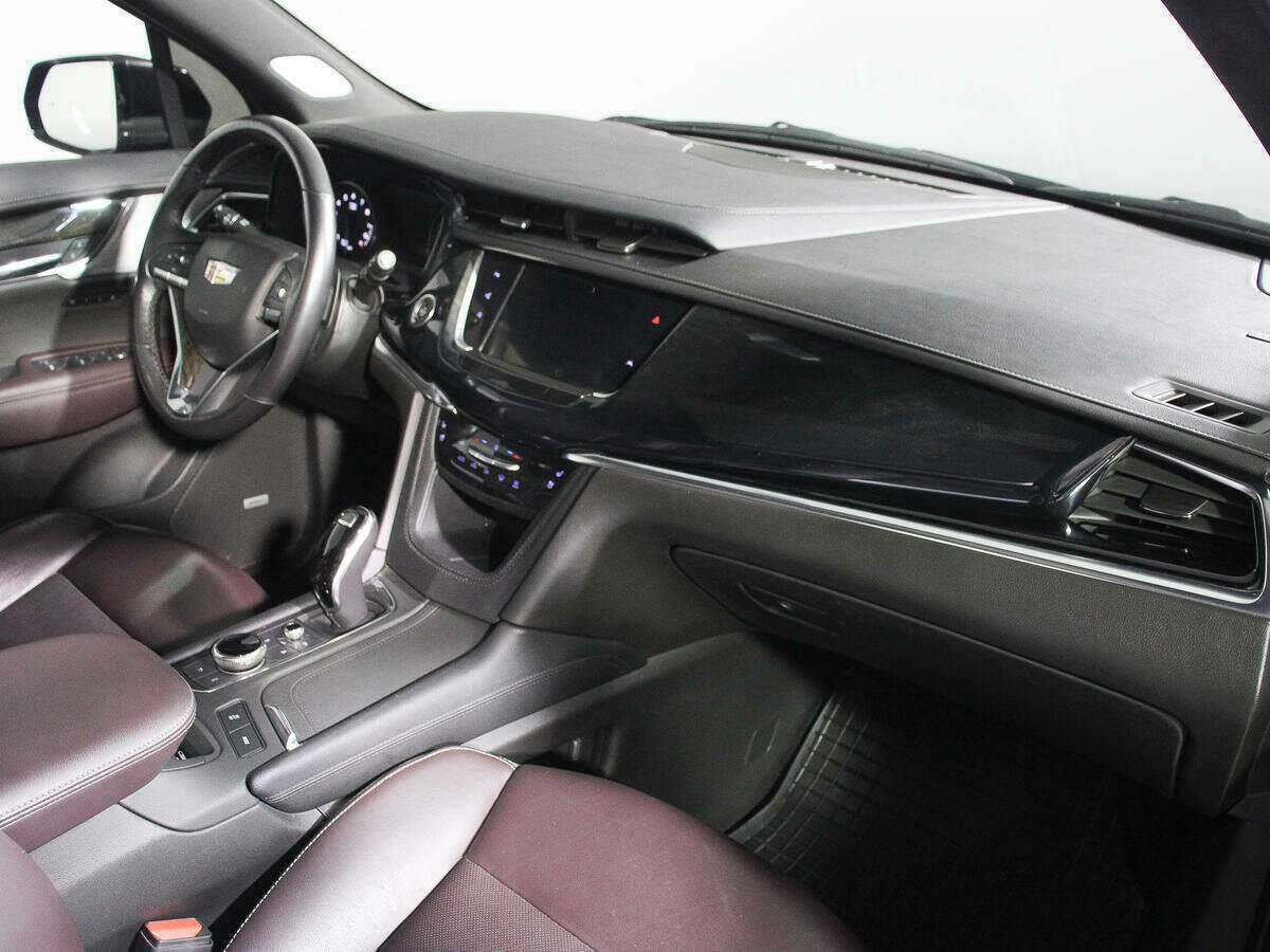 Cadillac XT6 с пробегом — 2021 год. Фото: #5