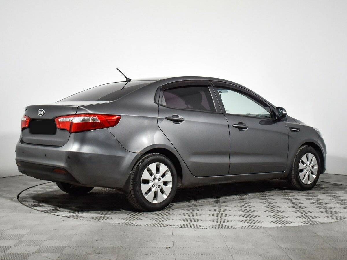 Kia Rio с пробегом — 2011 год. Фото: #4