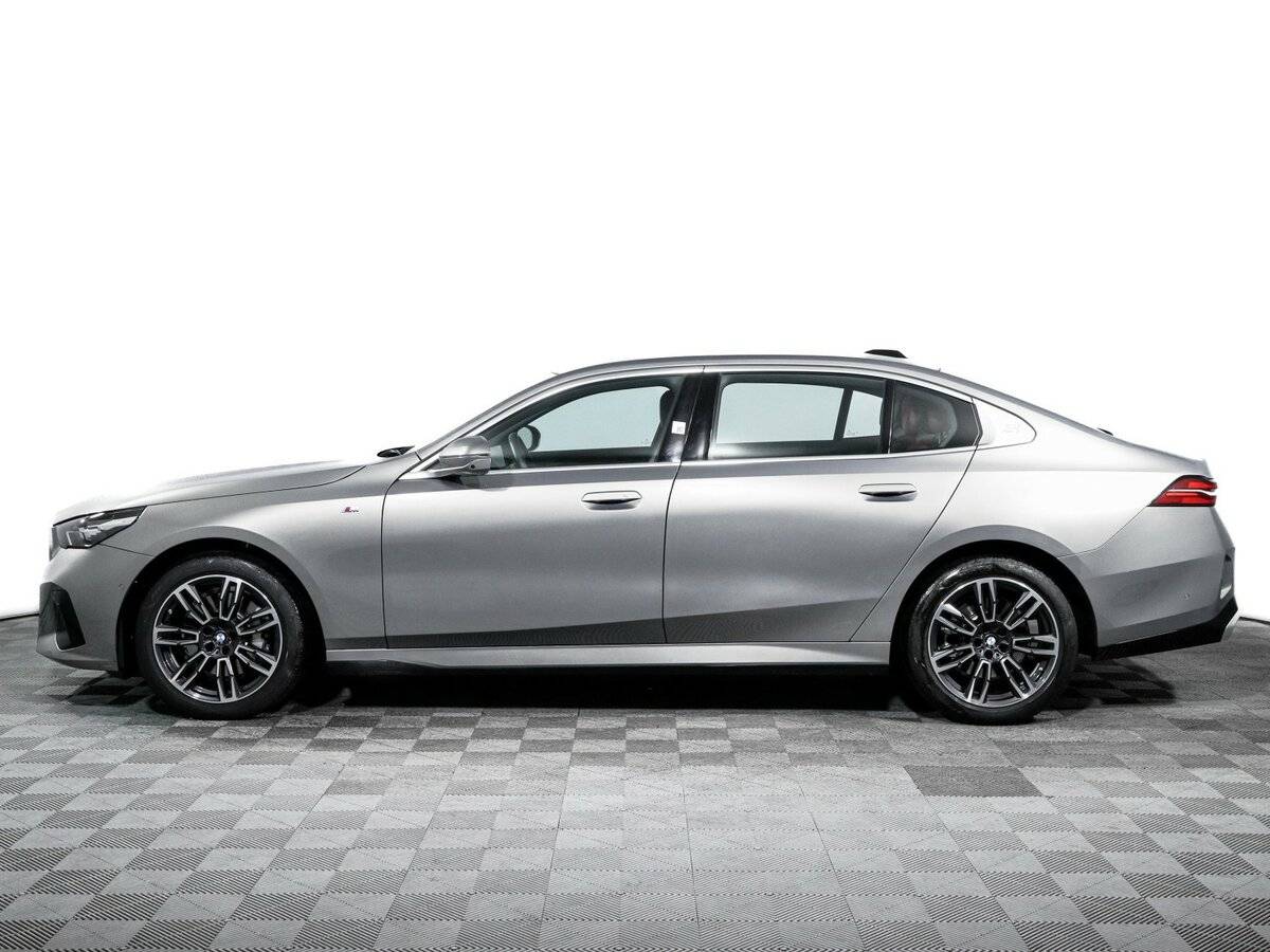 BMW 5 серии с пробегом — 2024 год. Фото: #7