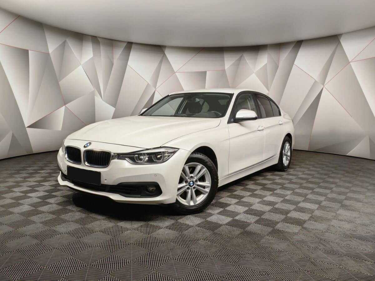 BMW 3 серии с пробегом — 2018 год. Посмотреть фото