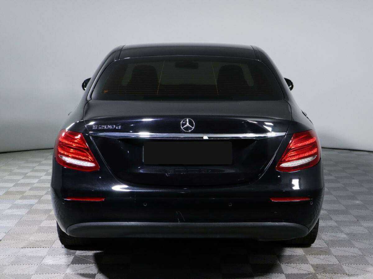 Mercedes-Benz E-Класс с пробегом — 2019 год. Фото: #4