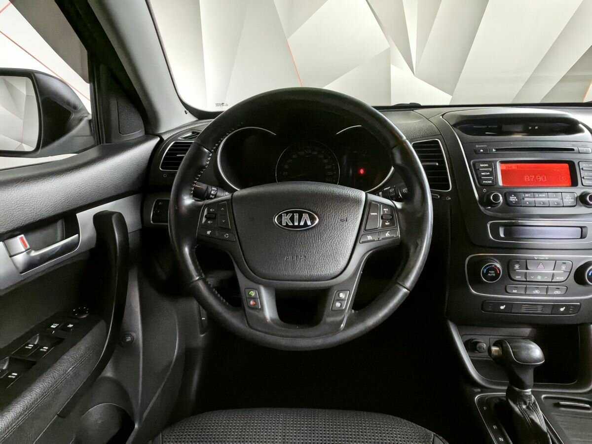 Kia Sorento с пробегом — 2013 год. Фото: #14