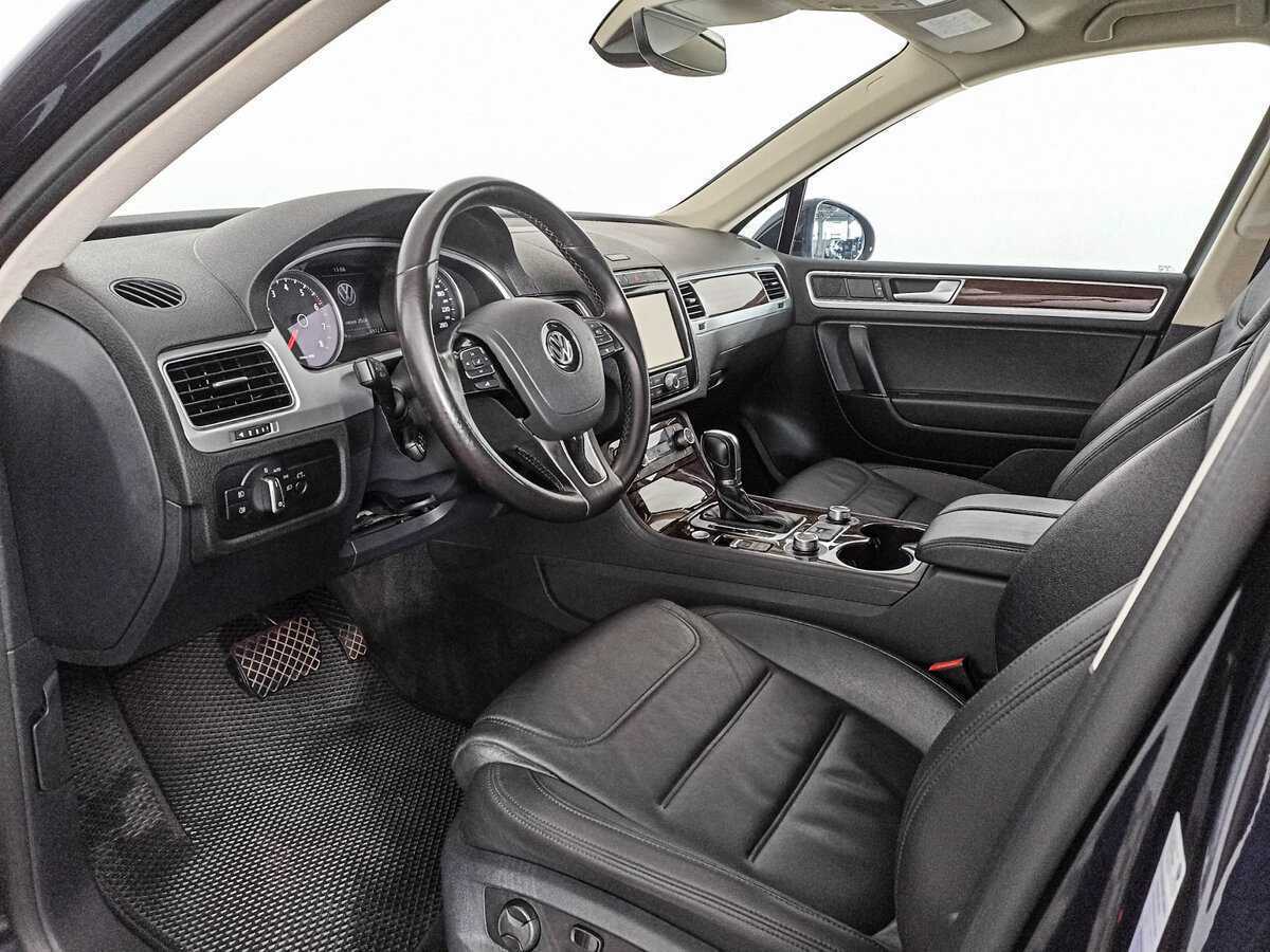 Volkswagen Touareg с пробегом — 2016 год. Фото: #11