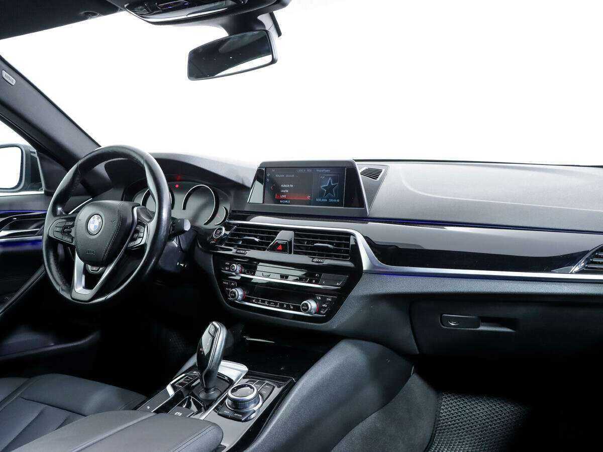 BMW 5 серии с пробегом — 2017 год. Фото: #7