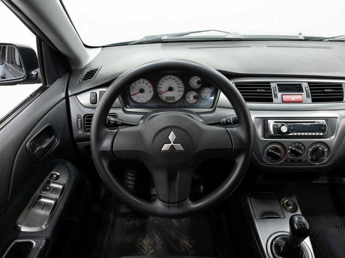 Mitsubishi Lancer с пробегом — 2007 год. Фото: #12