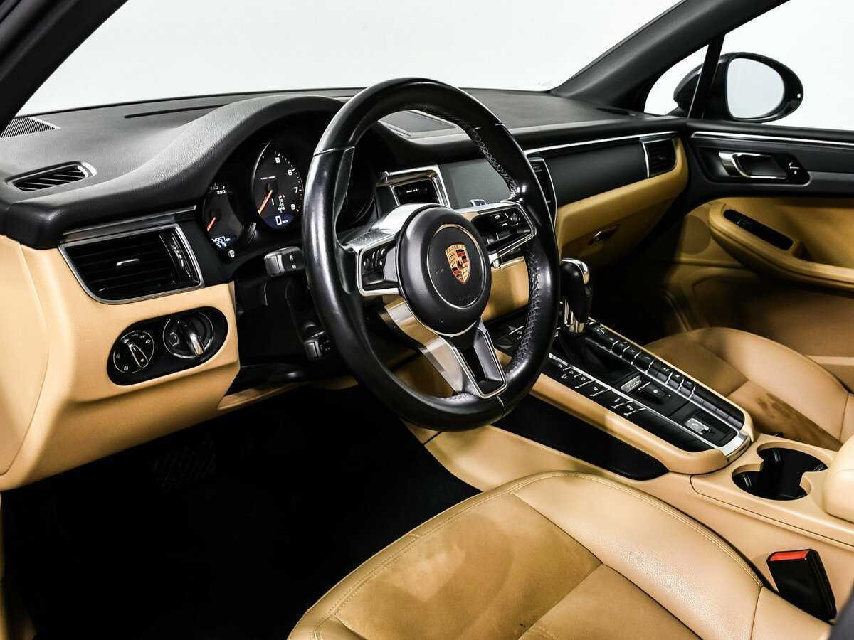 Porsche Macan с пробегом — 2016 год. Фото: #11