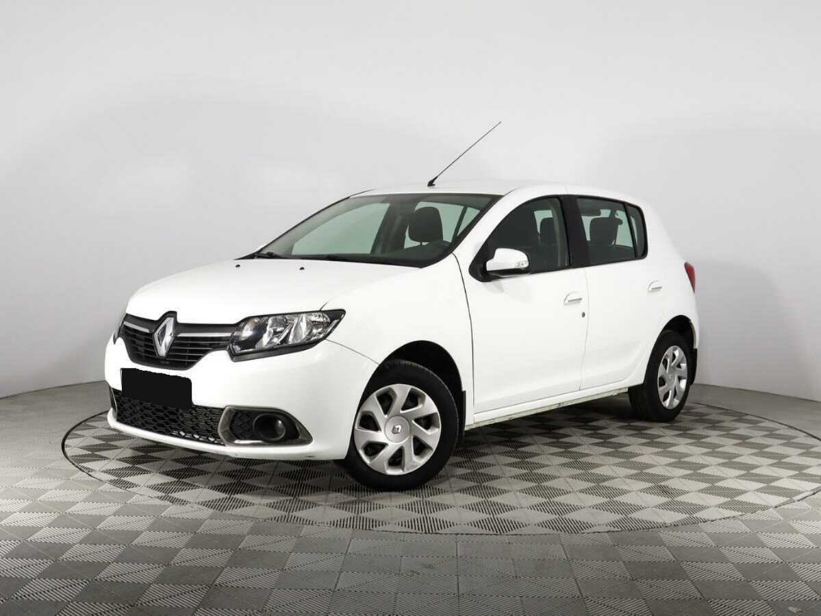 Renault Sandero с пробегом — 2017 год. Посмотреть фото