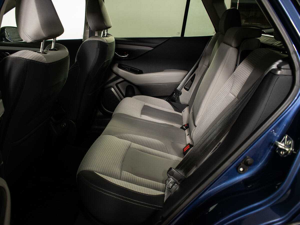 Subaru Outback с пробегом — 2019 год. Фото: #9