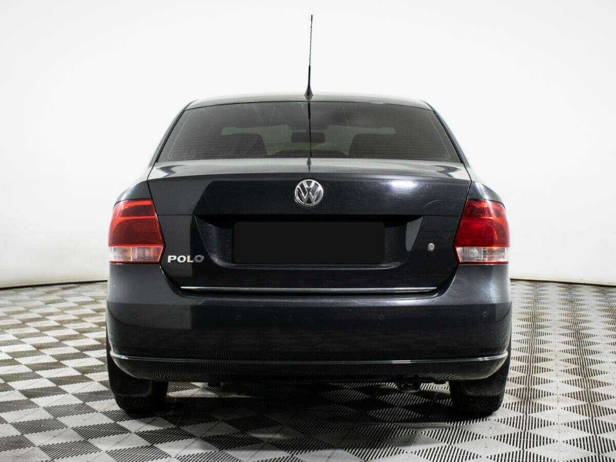 Volkswagen Polo с пробегом — 2011 год. Фото: #4