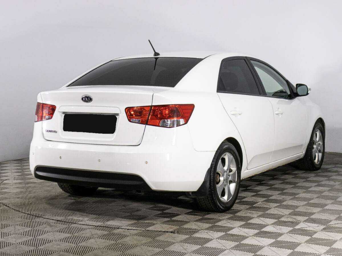 Kia Cerato с пробегом — 2010 год. Фото: #4
