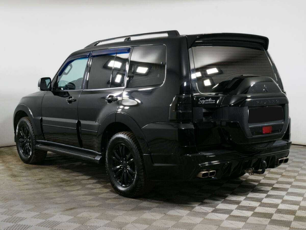 Mitsubishi Pajero с пробегом — 2019 год. Фото: #5