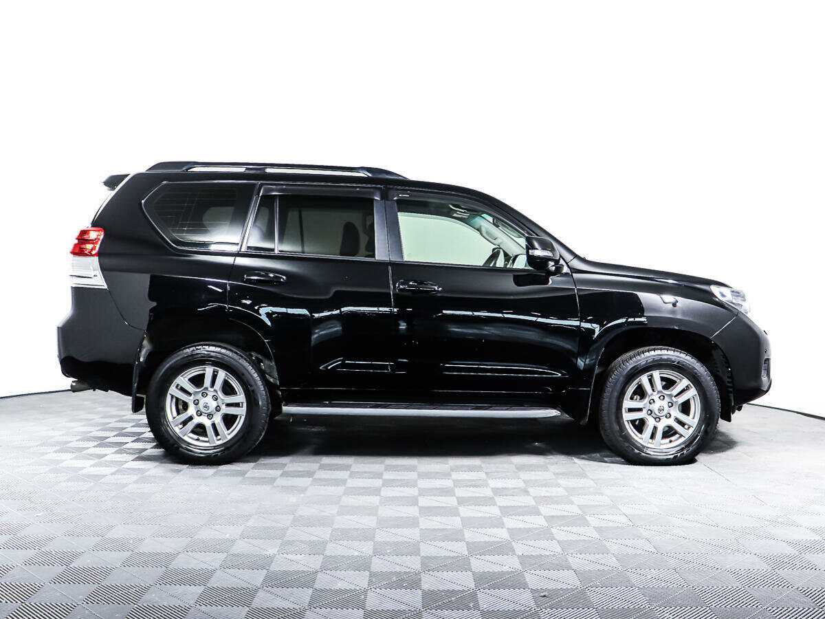 Toyota Land Cruiser Prado с пробегом — 2010 год. Фото: #3