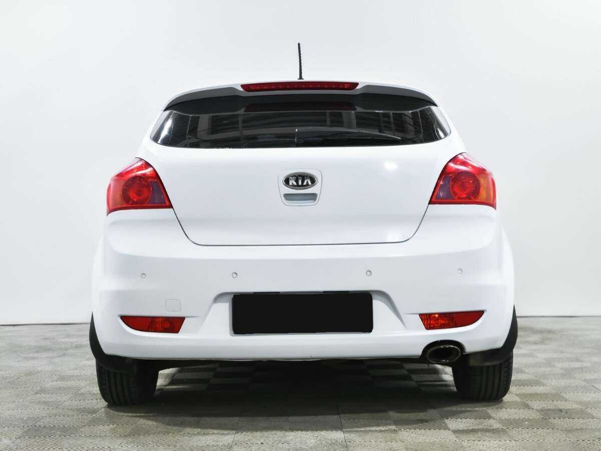 Kia Ceed с пробегом — 2011 год. Фото: #3