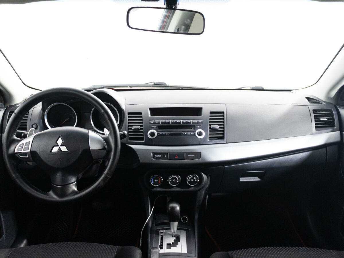 Mitsubishi Lancer с пробегом — 2011 год. Фото: #12