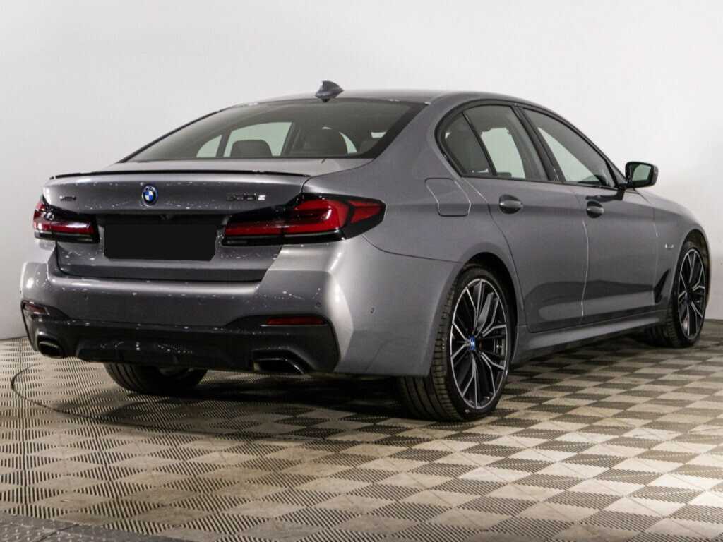 BMW 5 серии с пробегом — 2022 год. Фото: #4