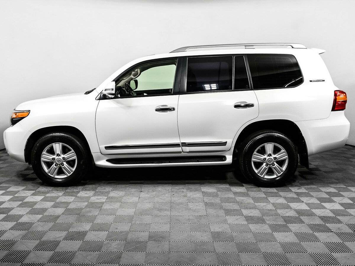 Toyota Land Cruiser с пробегом — 2014 год. Фото: #7