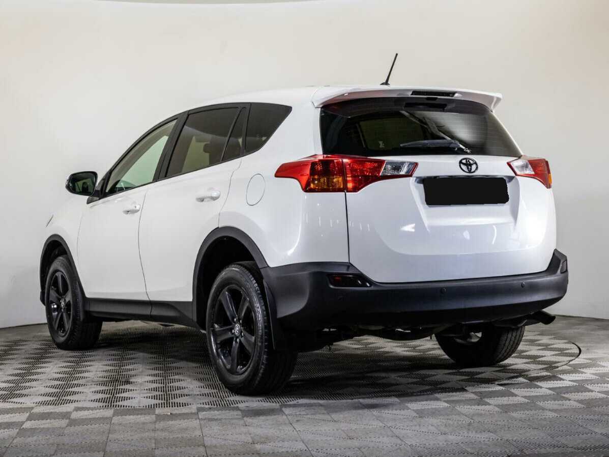 Toyota RAV4 с пробегом — 2012 год. Фото: #4