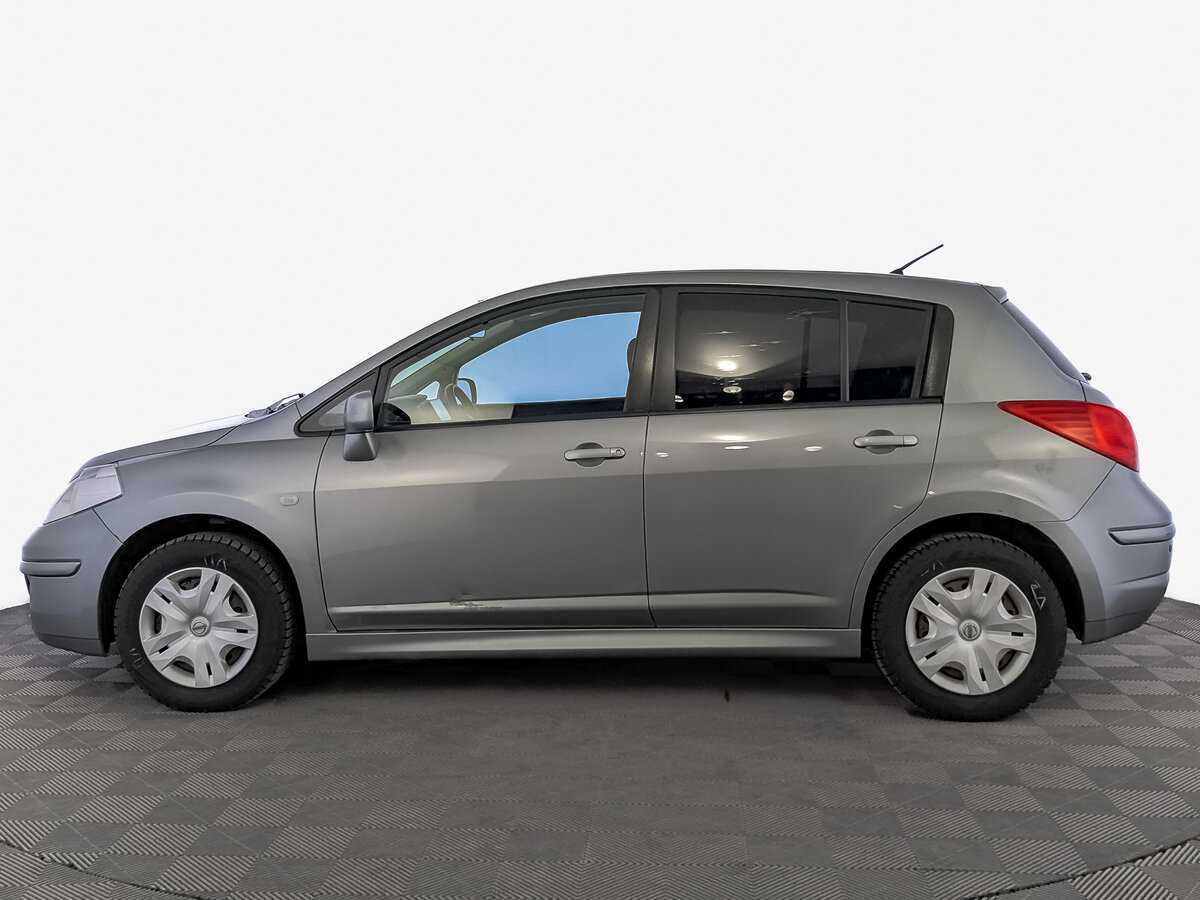 Nissan Tiida с пробегом — 2013 год. Фото: #7