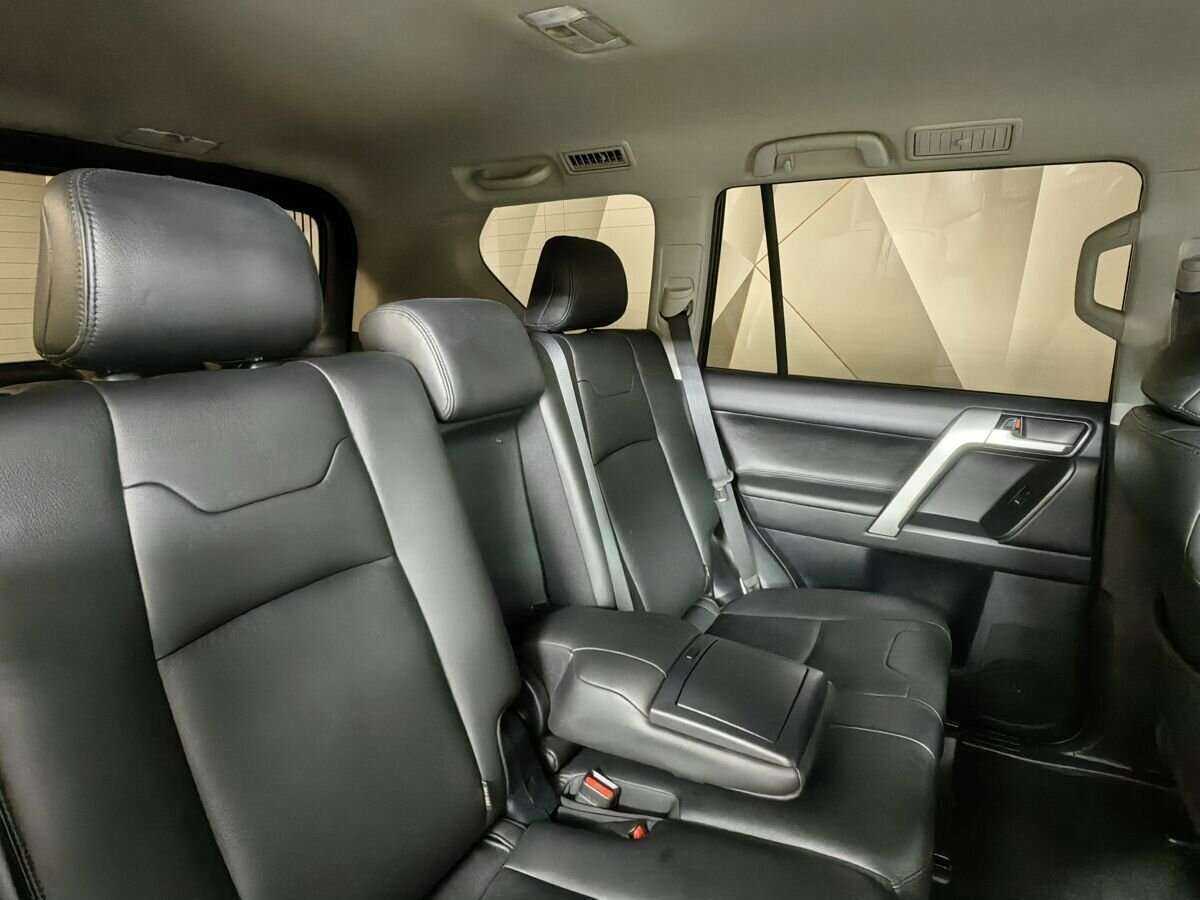 Toyota Land Cruiser Prado с пробегом — 2020 год. Фото: #12