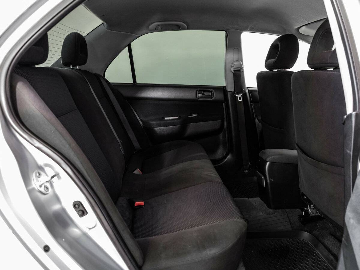 Mitsubishi Lancer с пробегом — 2006 год. Фото: #11