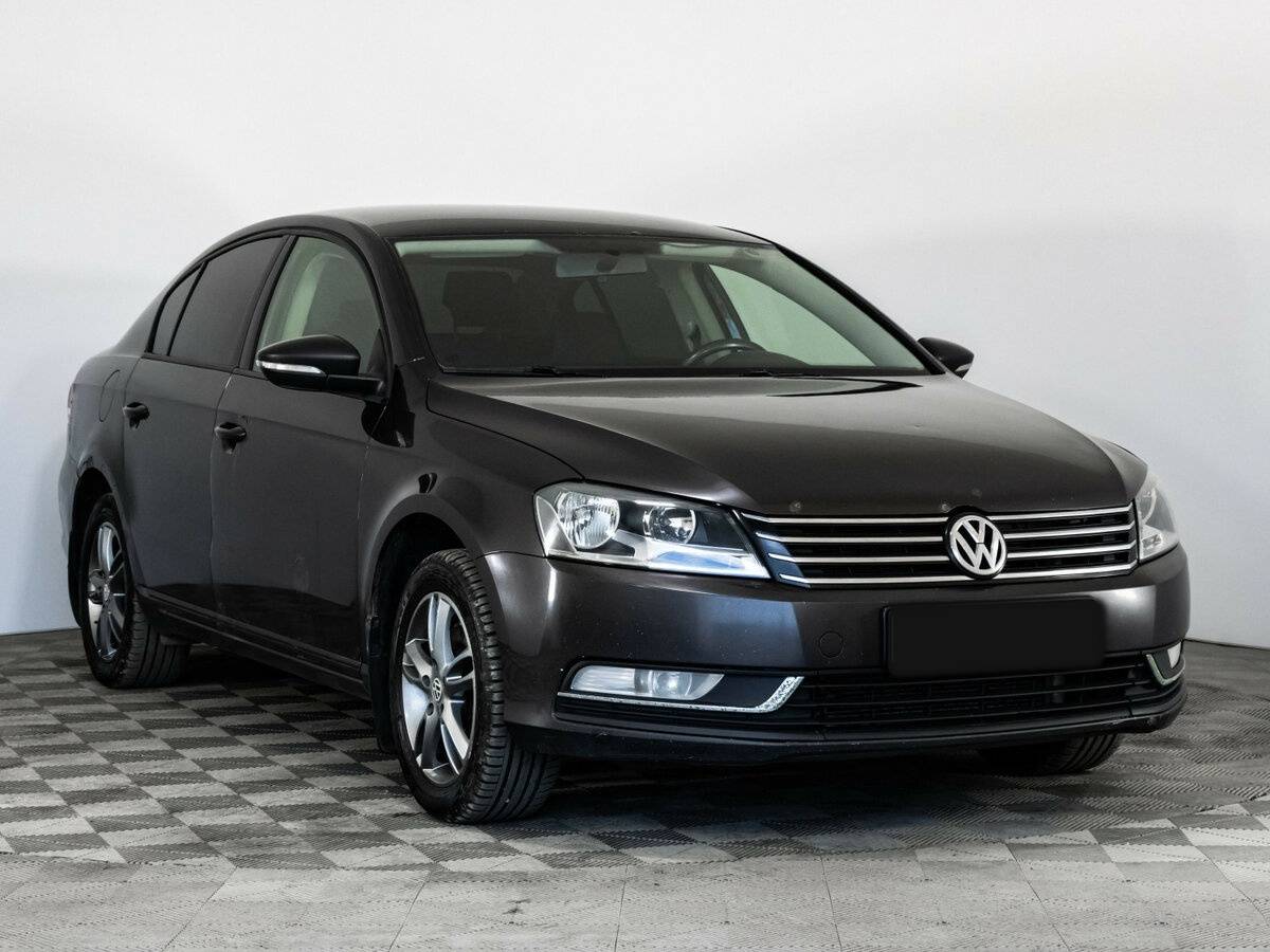Volkswagen Passat с пробегом — 2011 год. Фото: #2