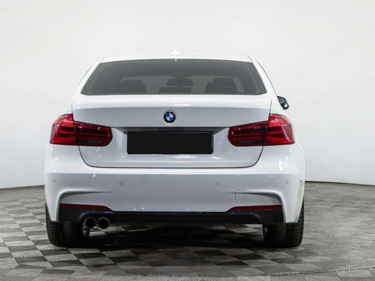 BMW 3 серии с пробегом — 2018 год. Фото: #5