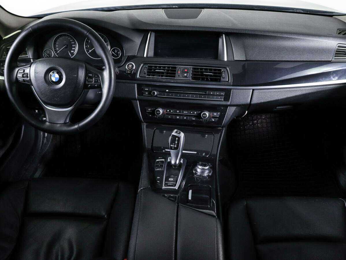 BMW 5 серии с пробегом — 2012 год. Фото: #10