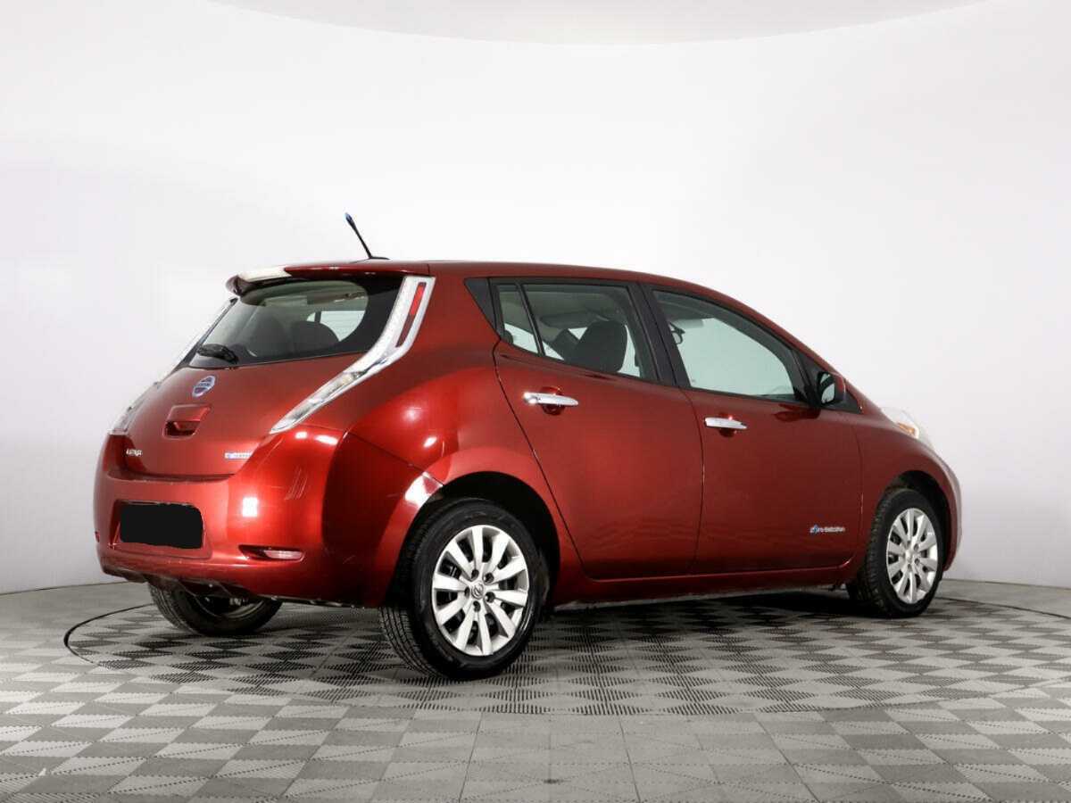 Nissan Leaf с пробегом — 2013 год. Фото: #4