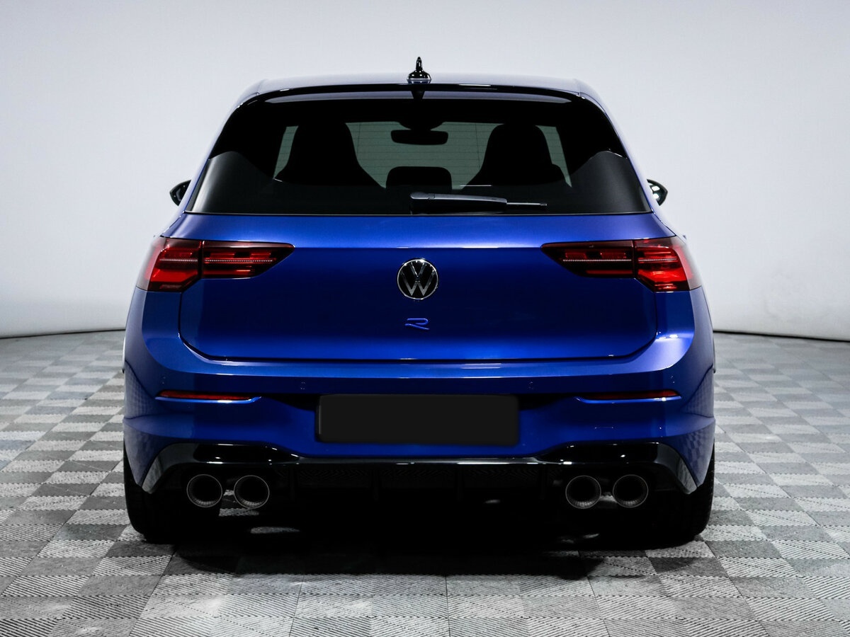 Volkswagen Golf R с пробегом — 2023 год. Фото: #4