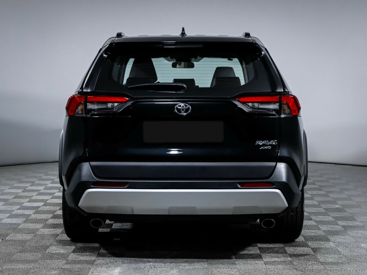 Toyota RAV4 с пробегом — 2024 год. Фото: #5