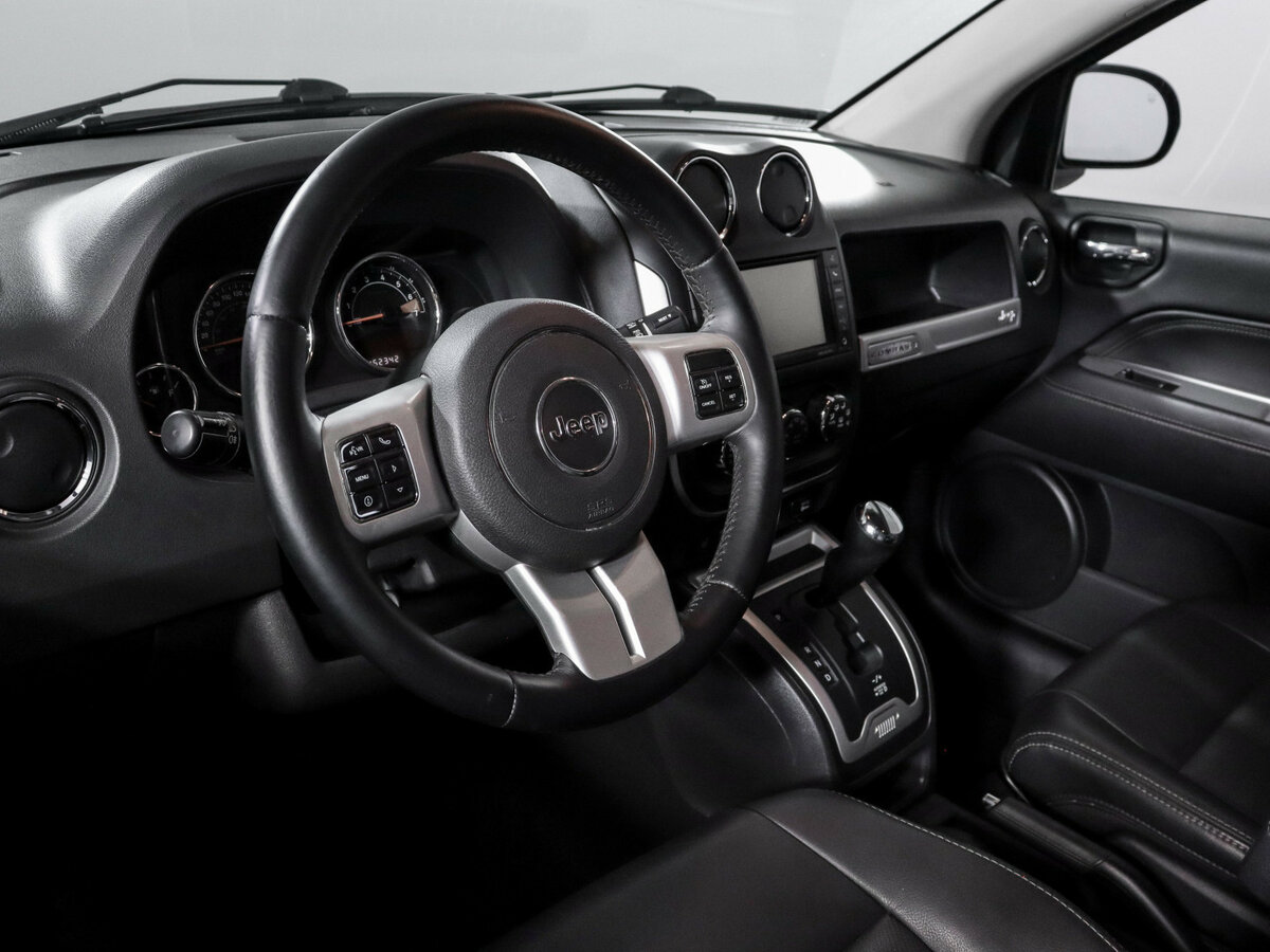 Jeep Compass с пробегом — 2013 год. Фото: #13