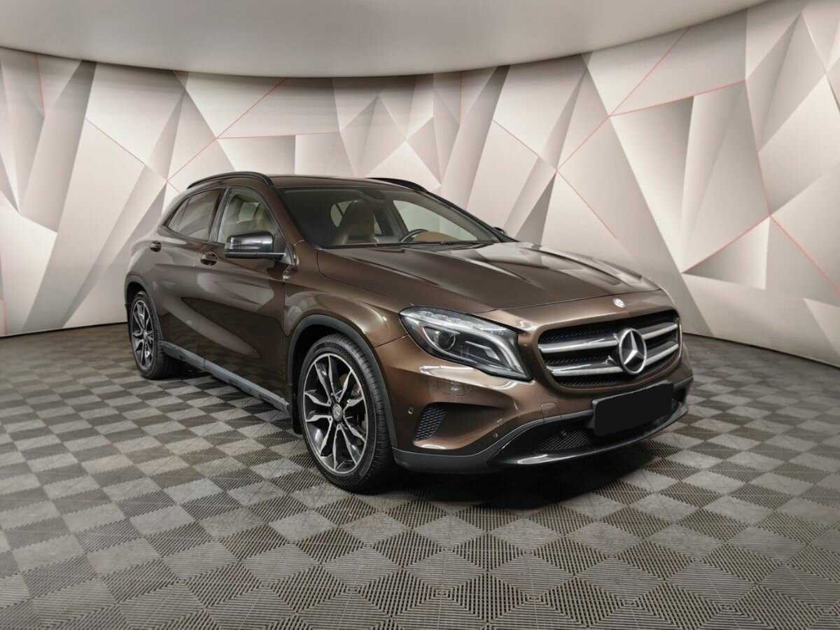 Mercedes-Benz GLA с пробегом — 2014 год. Фото: #2