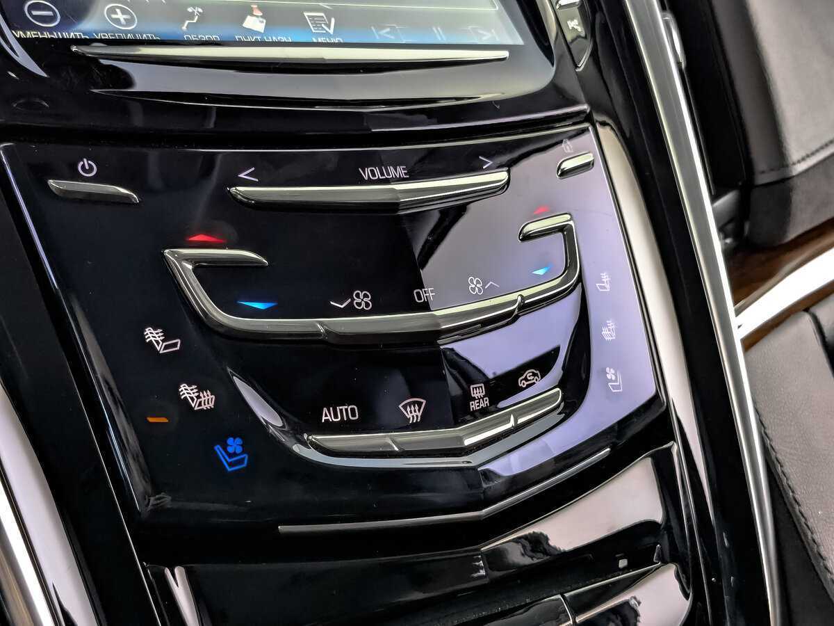Cadillac Escalade с пробегом — 2020 год. Фото: #15