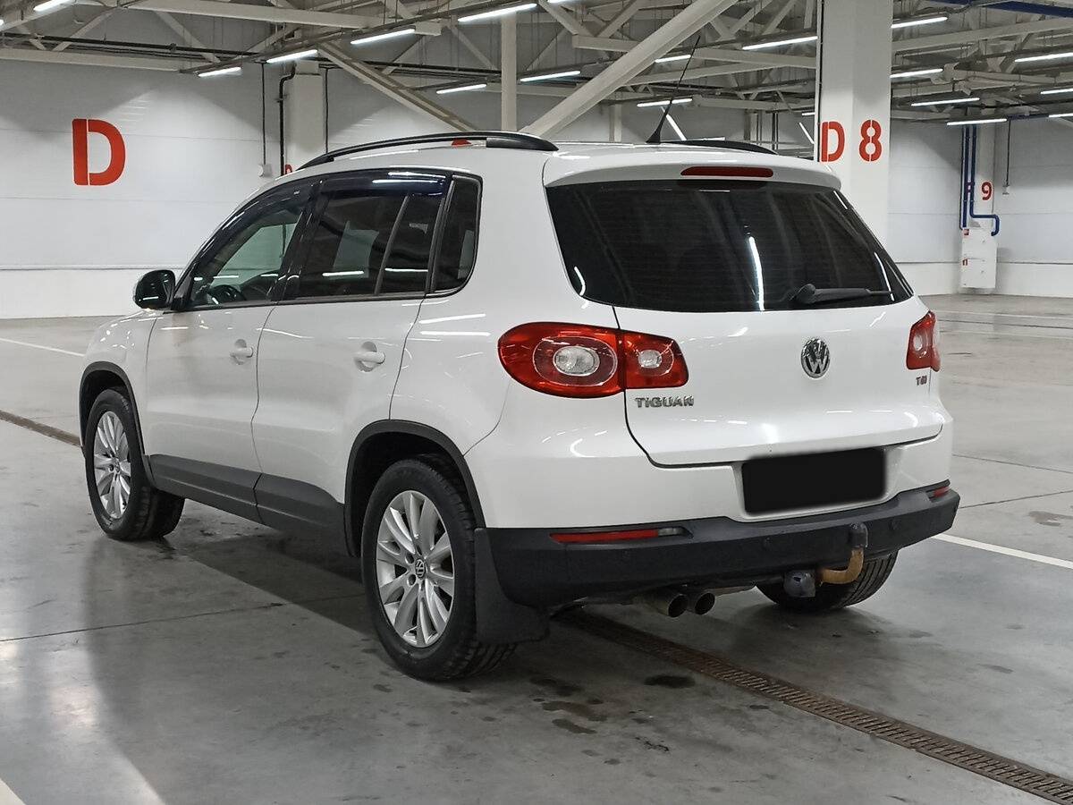 Volkswagen Tiguan с пробегом — 2010 год. Фото: #6