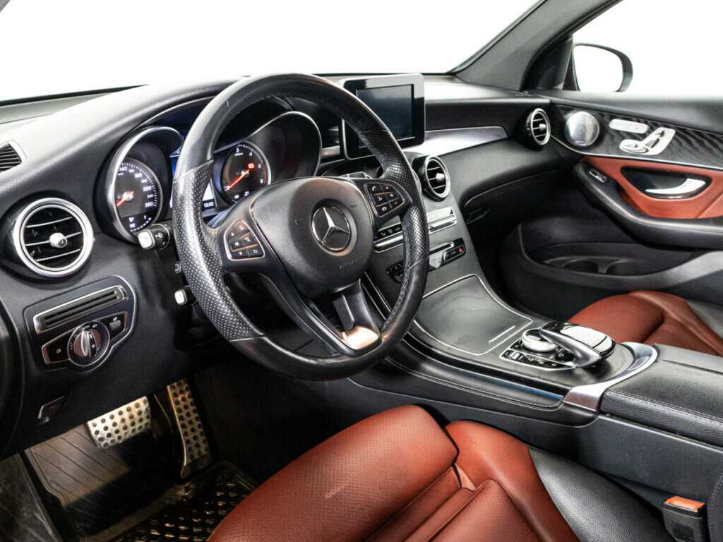 Mercedes-Benz GLC Coupe с пробегом — 2018 год. Фото: #10
