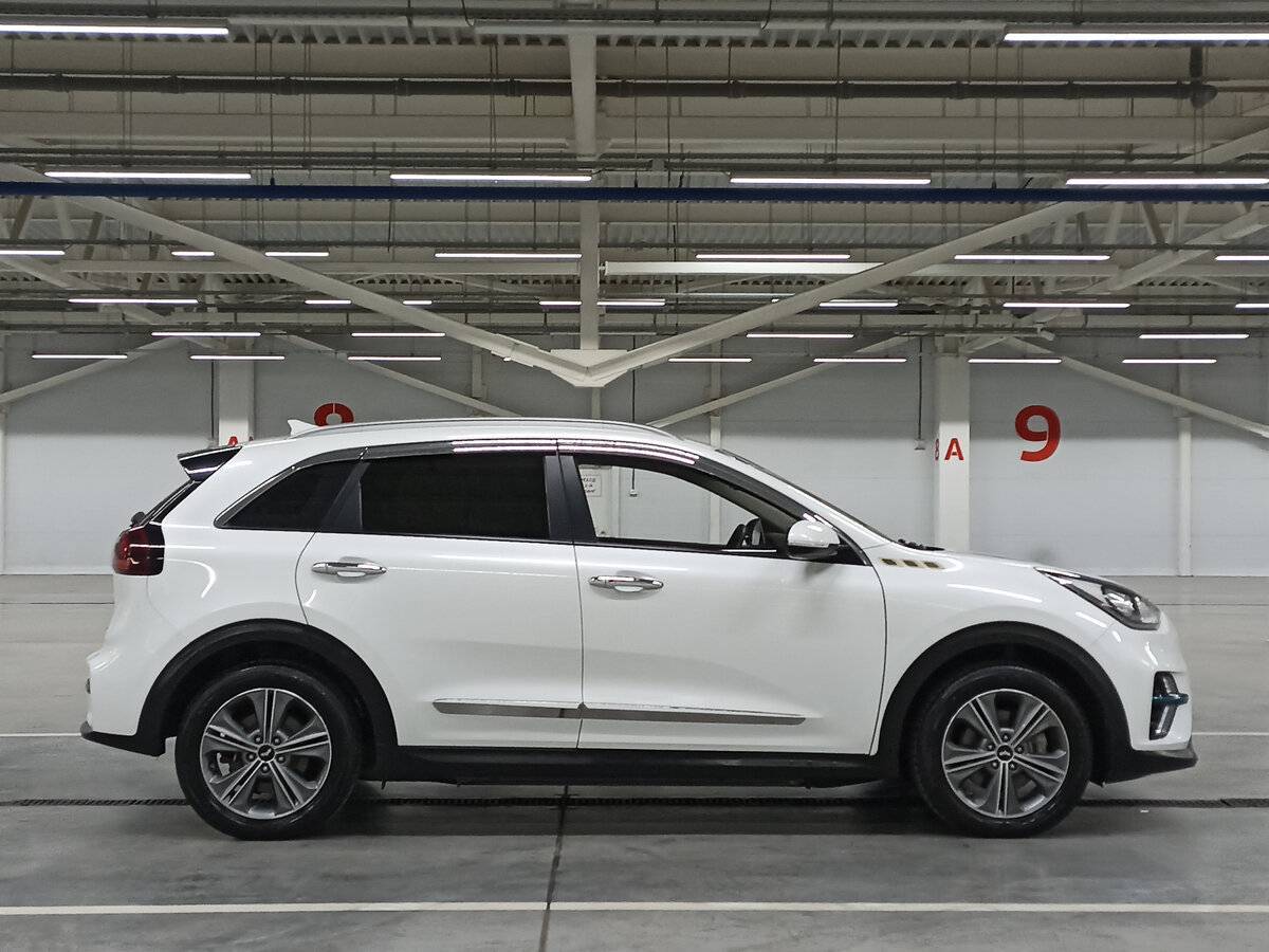 Kia Niro с пробегом — 2019 год. Фото: #3