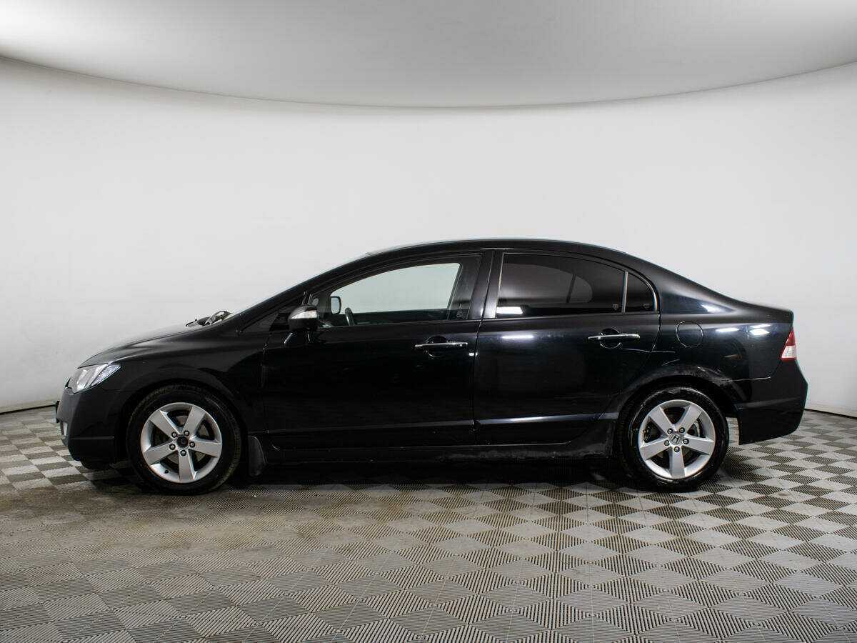 Honda Civic с пробегом — 2008 год. Фото: #7