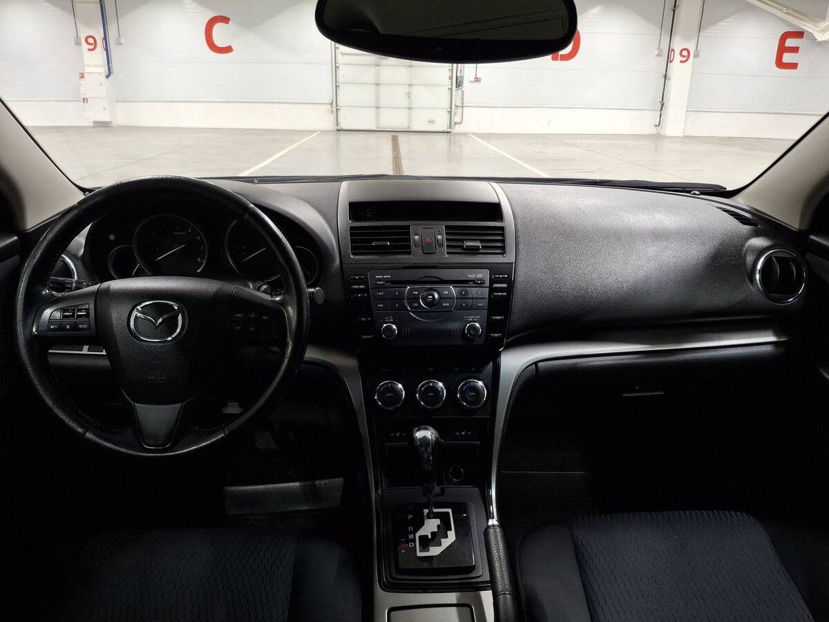Mazda 6 с пробегом — 2011 год. Фото: #12