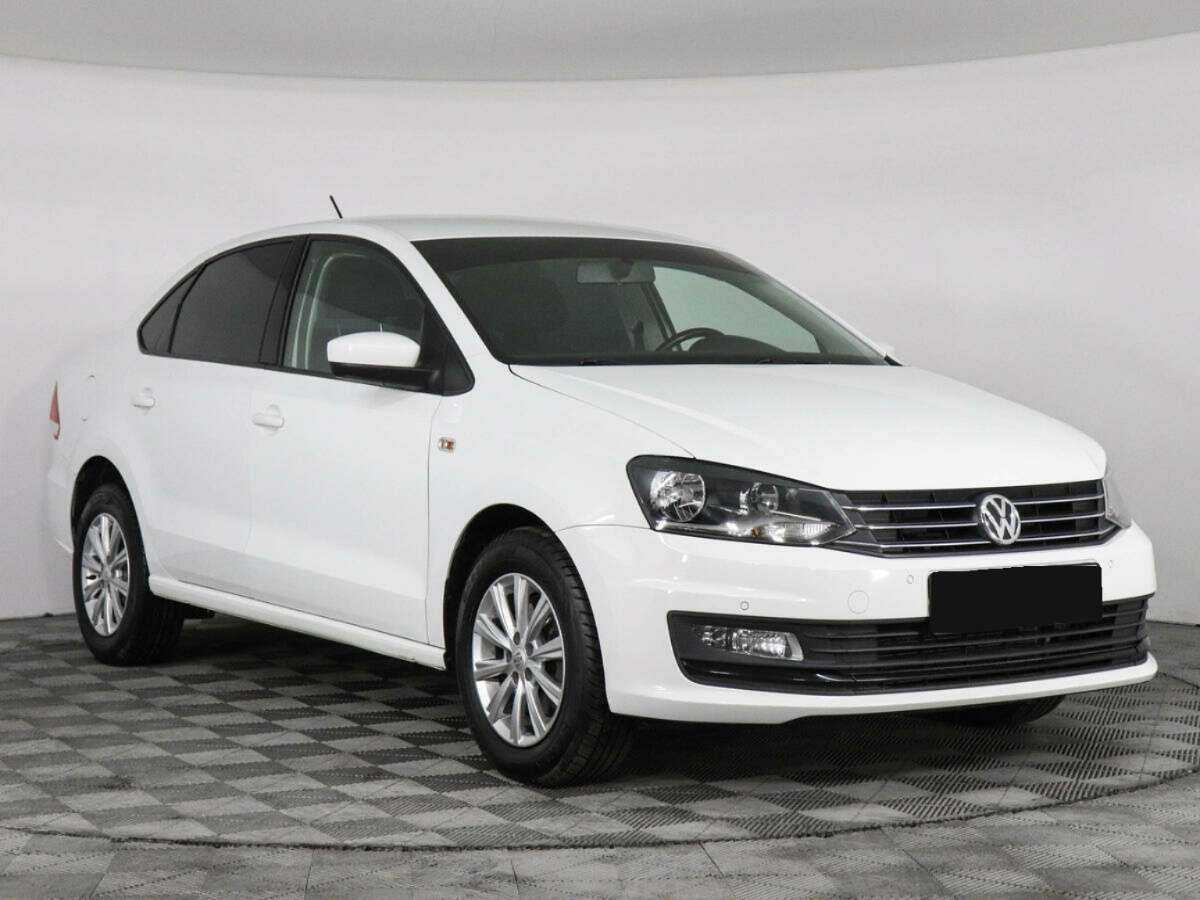 Volkswagen Polo с пробегом — 2018 год. Фото: #2