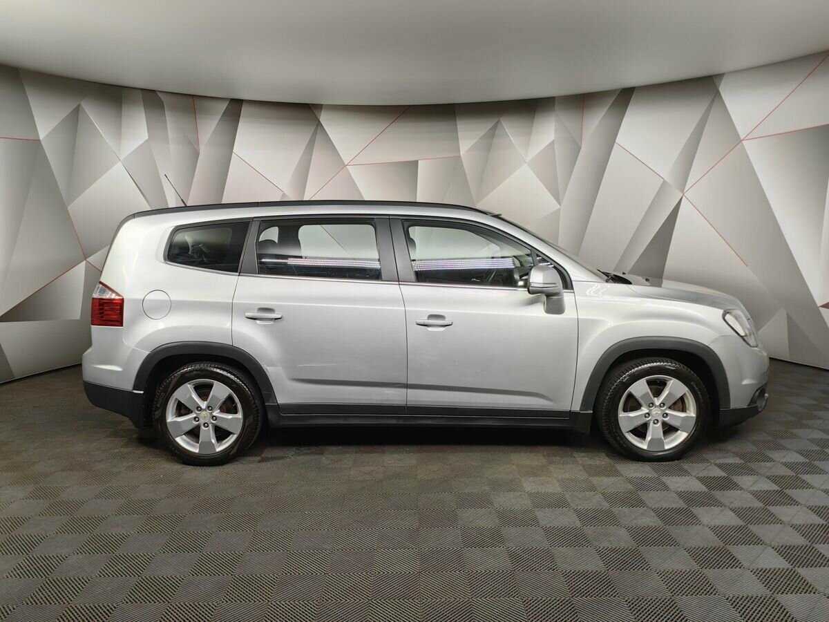 Chevrolet Orlando с пробегом — 2014 год. Фото: #5