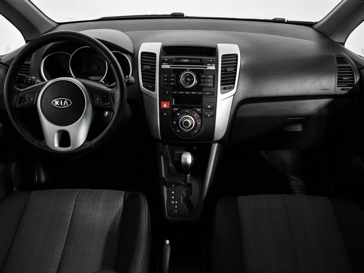 Kia Venga с пробегом — 2011 год. Фото: #12