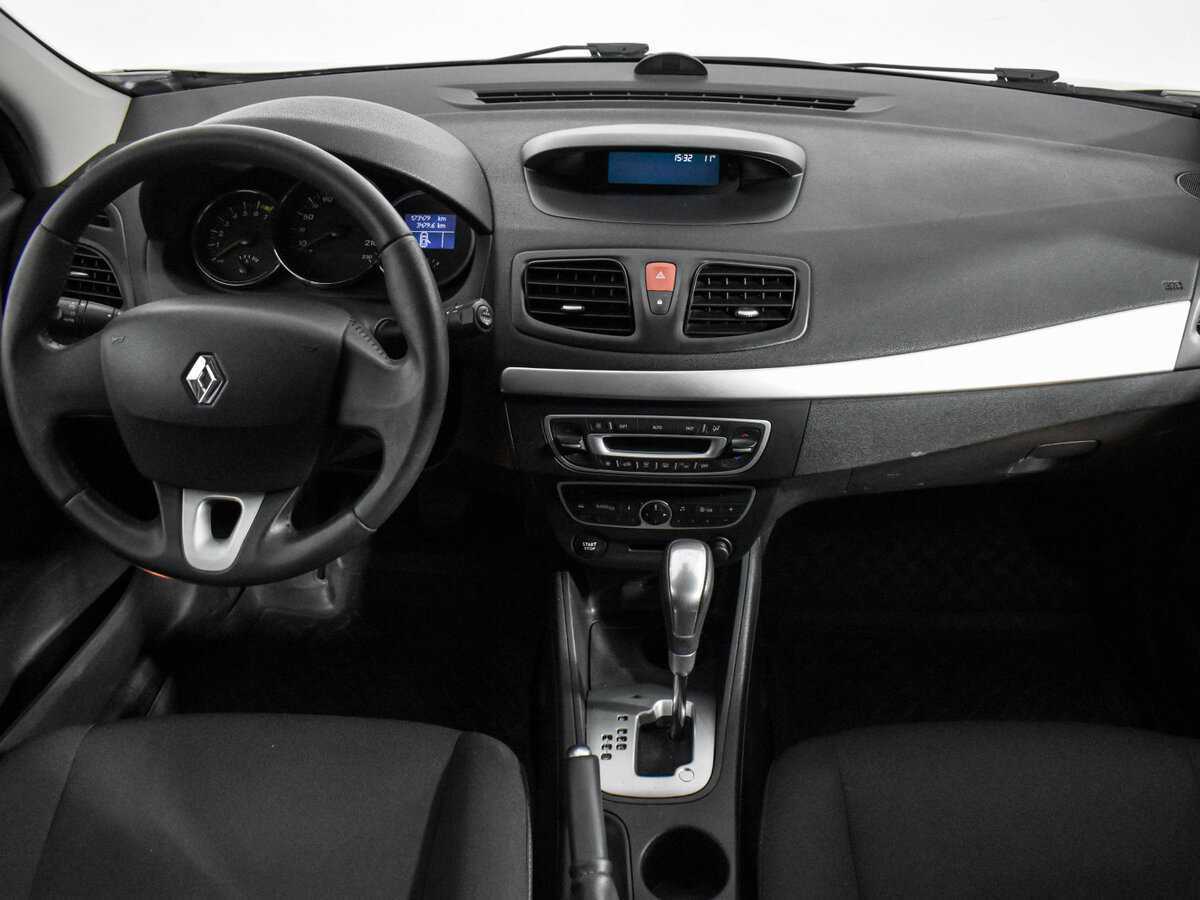 Renault Megane с пробегом — 2011 год. Фото: #14