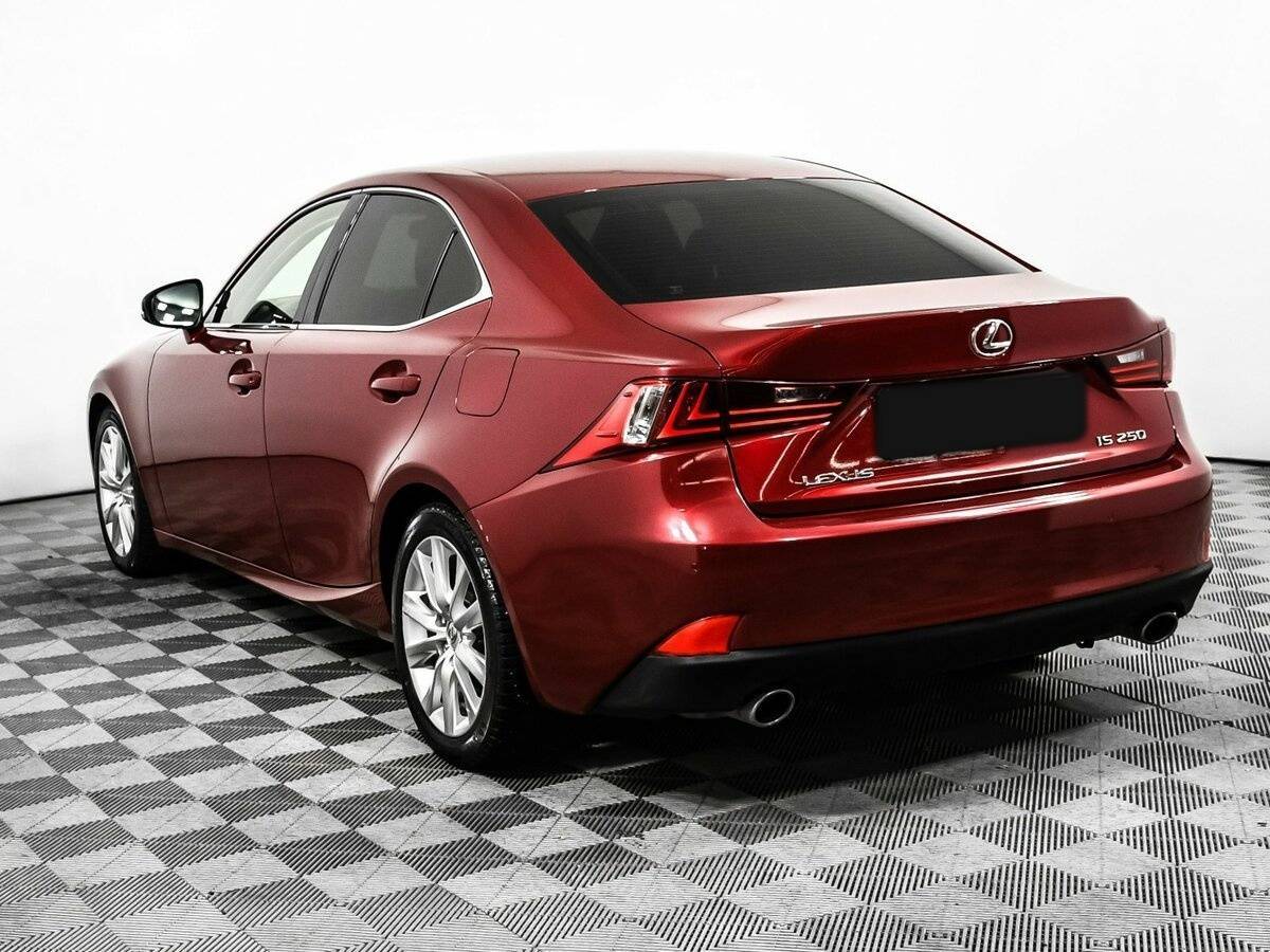 Lexus IS с пробегом — 2014 год. Фото: #6