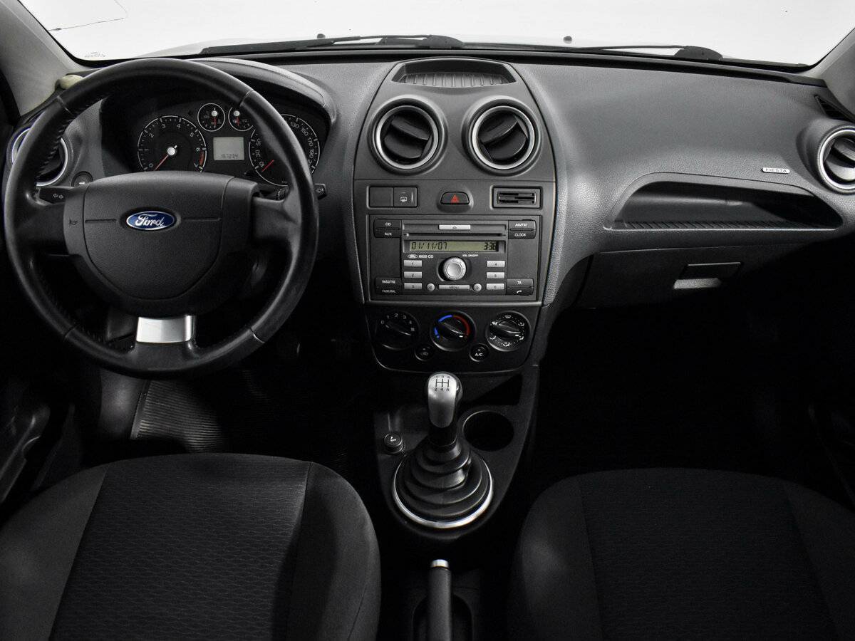 Ford Fiesta с пробегом — 2007 год. Фото: #12